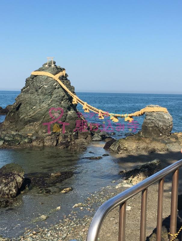 二見興玉神社の夫婦岩