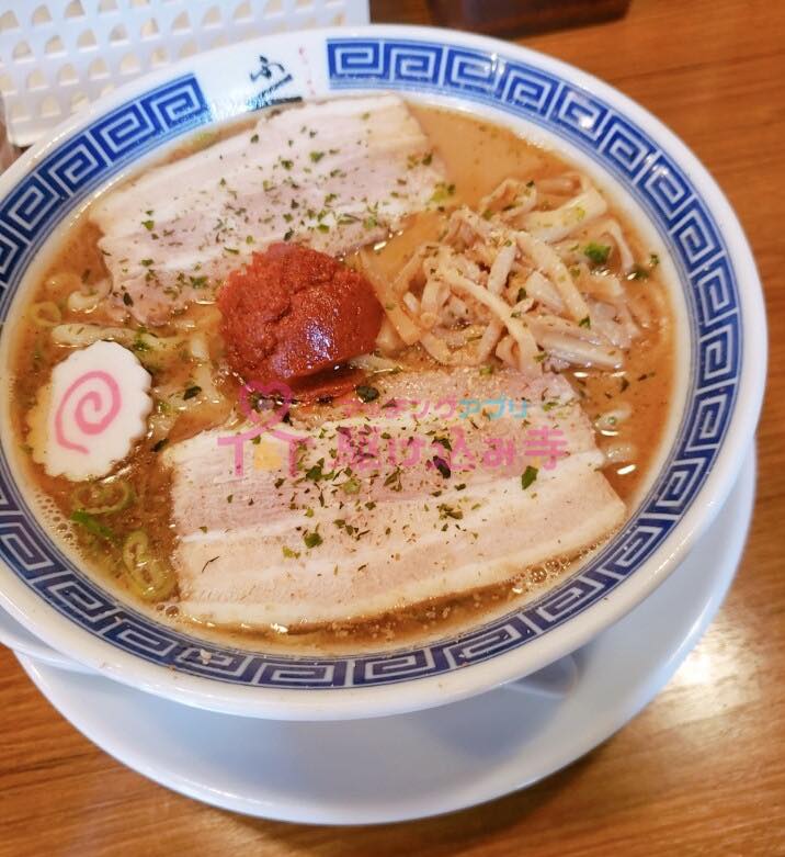 明太子が載ったラーメンの写真